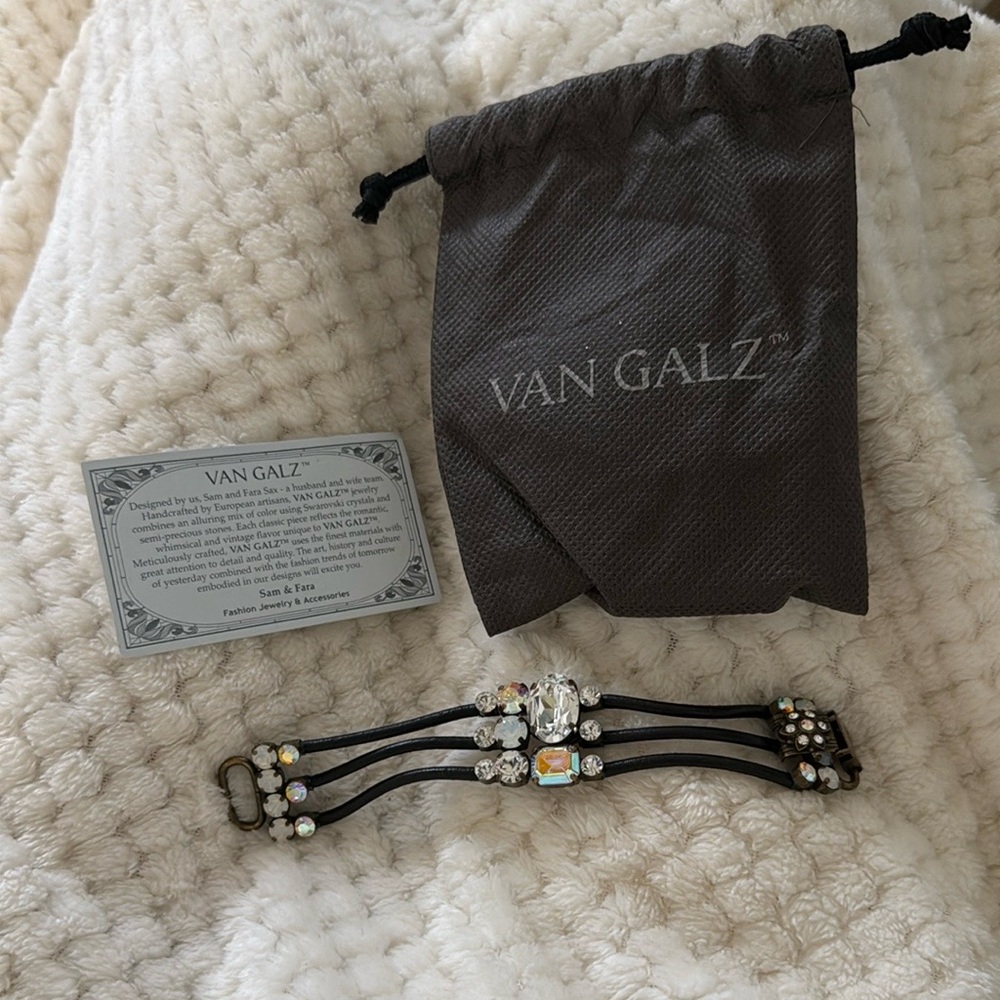 Van Galz Leather Swarovski Crystal Bracelet